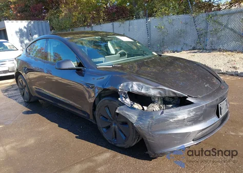 2024 Tesla Model 3 Long Range Dual Motor All-Wheel Drive/Rear-Wheel Drive from USA, damaged, VIN 5YJ3E1EA2RF761150
